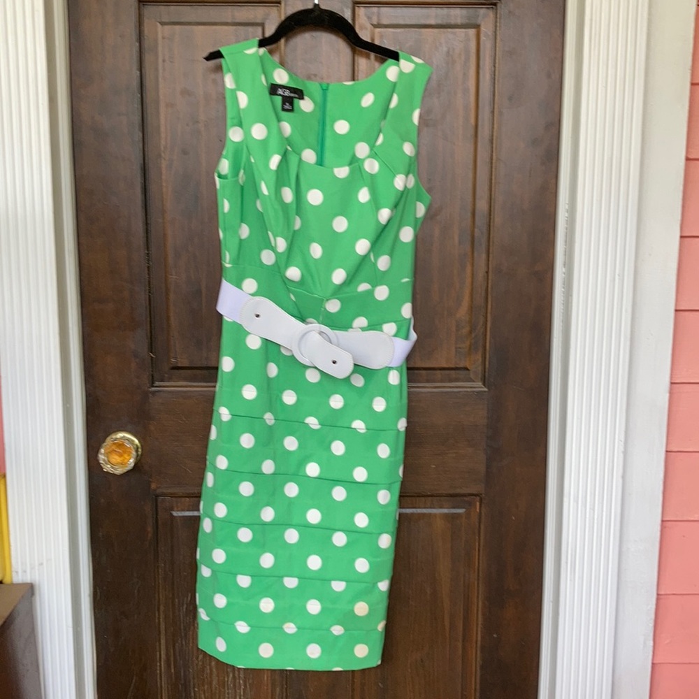 Spring green and white belted dress. Size 6